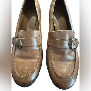 Ladies, brown chunky heel dress shoe